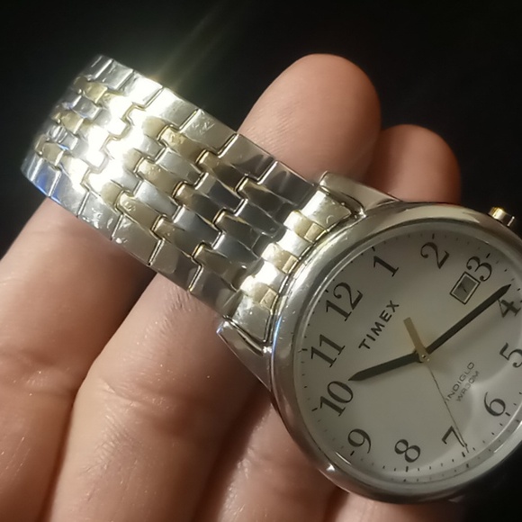 Timex Indiglo WR 30m watch stretch band gold and silver tone new battery - Picture 3 of 8